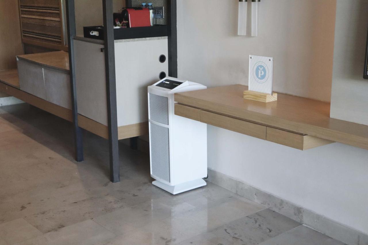 Haven Riviera Cancun (Adults Only) Alfredo V. Bonfil Εξωτερικό φωτογραφία A ZKTeco fingerprint reader