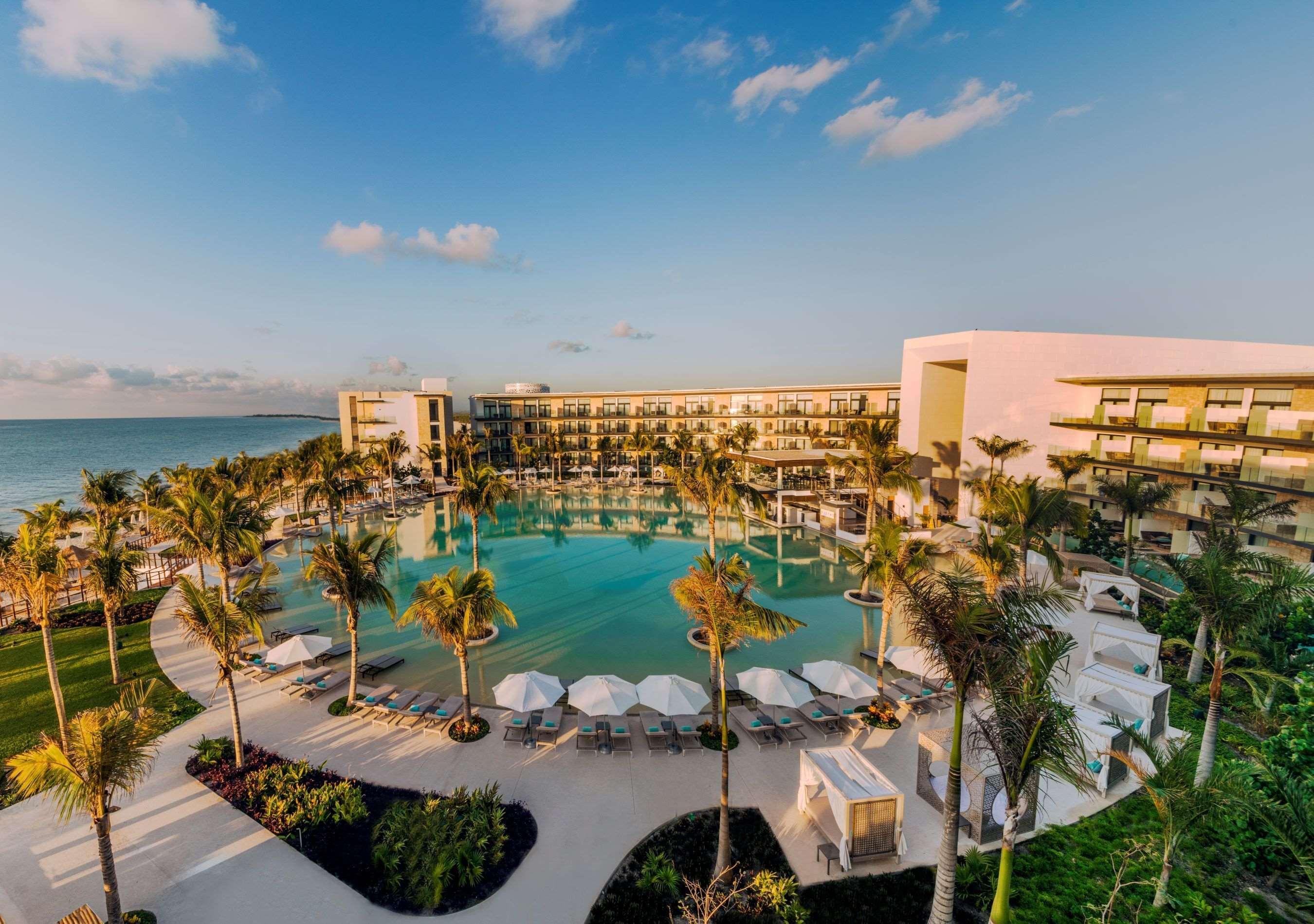 Haven Riviera Cancun (Adults Only) Alfredo V. Bonfil Εξωτερικό φωτογραφία Aerial view of the resort