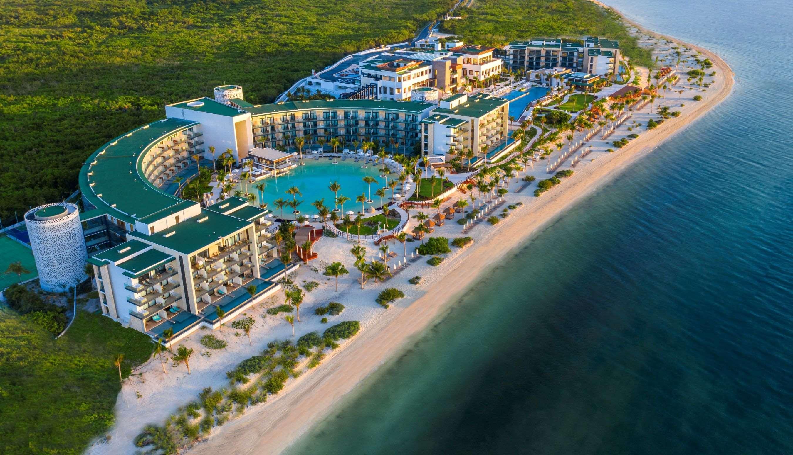 Haven Riviera Cancun (Adults Only) Alfredo V. Bonfil Εξωτερικό φωτογραφία Aerial view of the resort