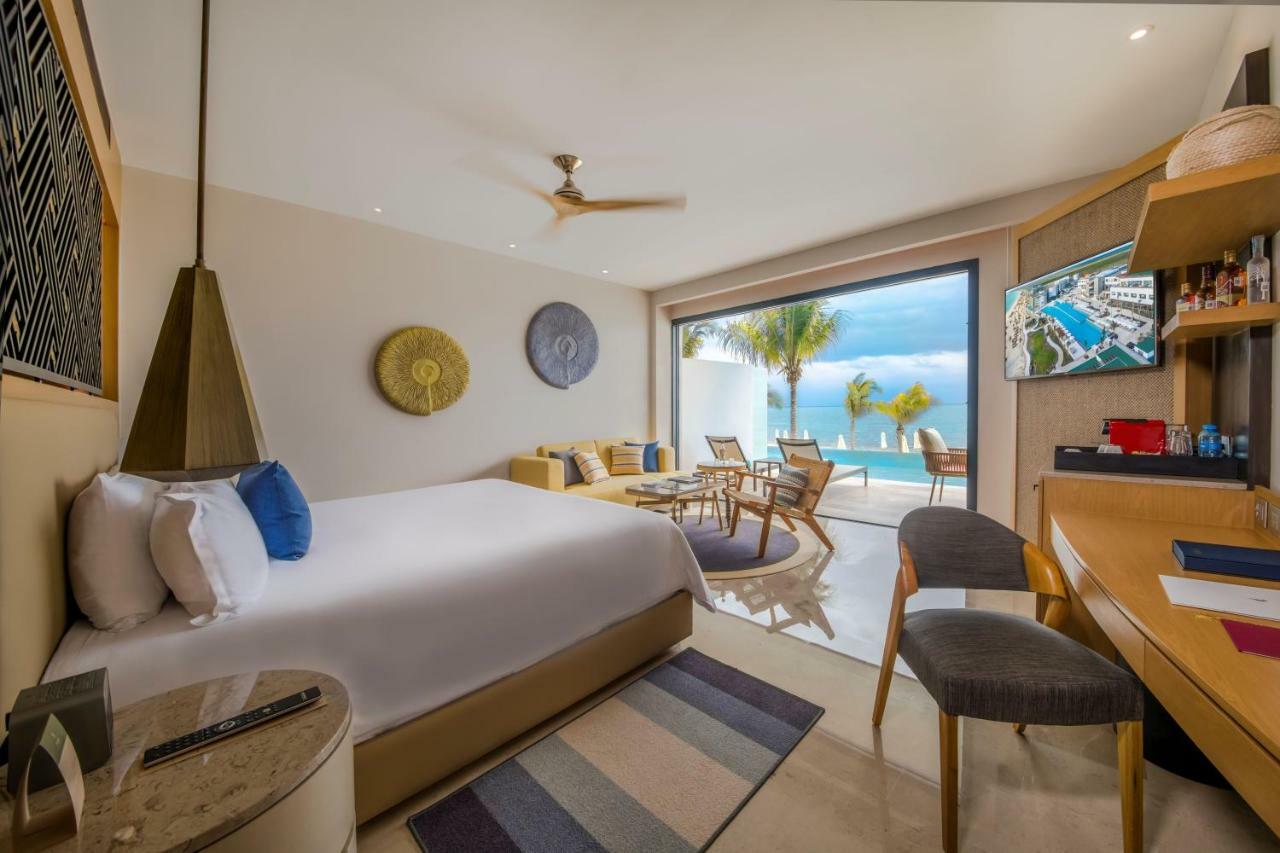Haven Riviera Cancun (Adults Only) Alfredo V. Bonfil Εξωτερικό φωτογραφία A room at the hotel